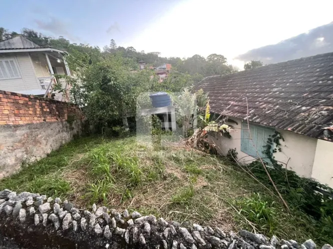Terreno à venda no Córrego Grande