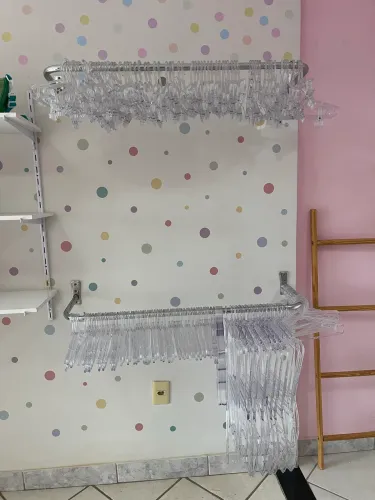 Cabides infantil acrílico transparente