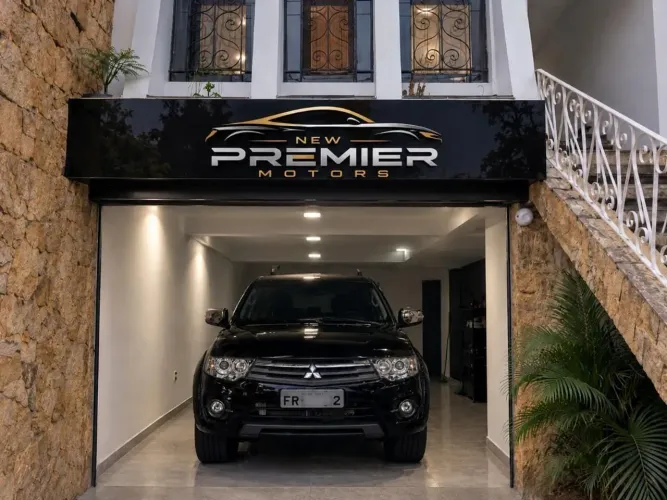 Mitsubishi L200 Triton HPE 3.2 CD TB Int.diesel AUT 2015
