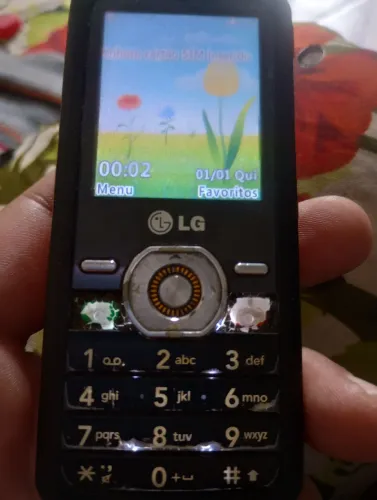 Vendo esse celular LG relíquia