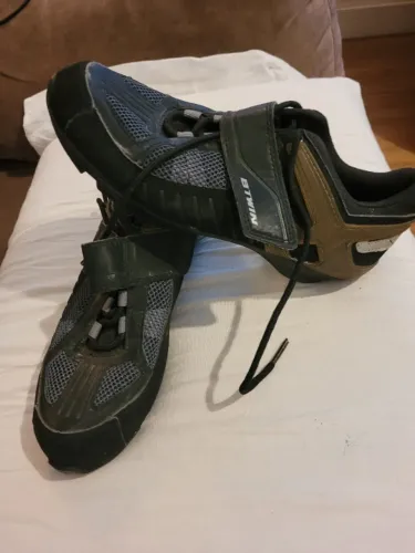 Sapatilha feminina de spinning 