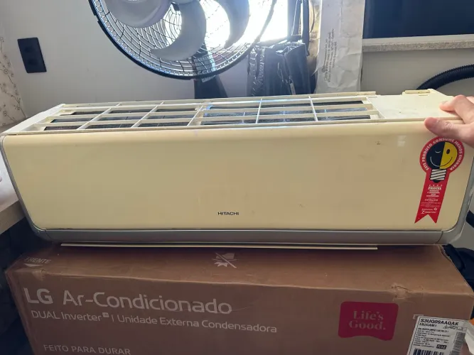 Ar-condicionado Hitachi 9000Btus