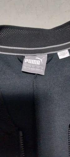 Vendo casaco escudeira ferrari preto, original Puma, comprado nos Estados Unidos