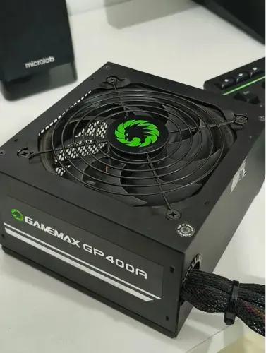 Fonte de alimentação Gamemax GP 400A 80 Plus Bronze - 400W