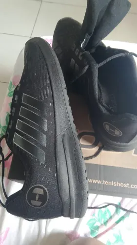 Tenis semi novo