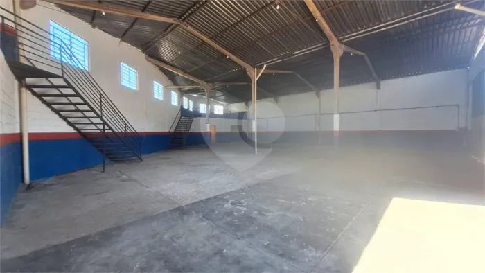 Barracão 620 M² Terreno e 482 m² Área Construída