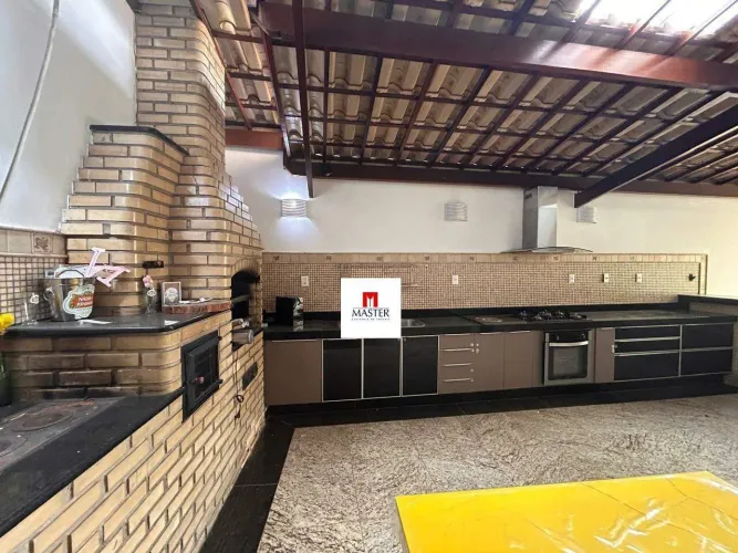 Casa Residencial 3 quartos (1 suíte) com Varanda Gourmet no Bairro Castelo | BH