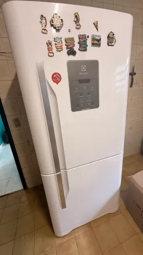 Geladeira Eletrolux 598L