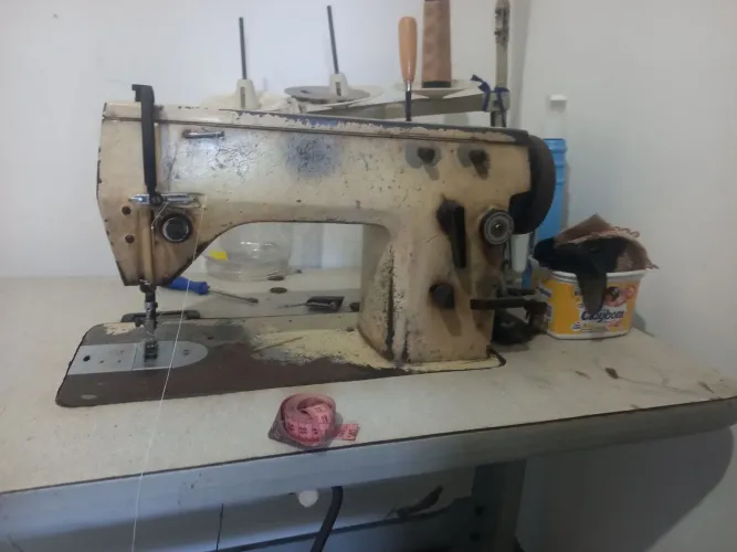 Máquina de Costura Zig Zag 21D