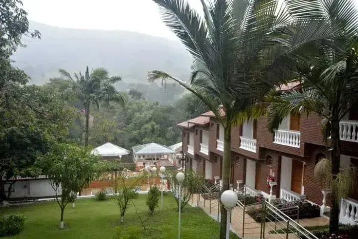 Hotel/Motel/Pousada para venda possui 372433 metros quadrados com 25 quartos