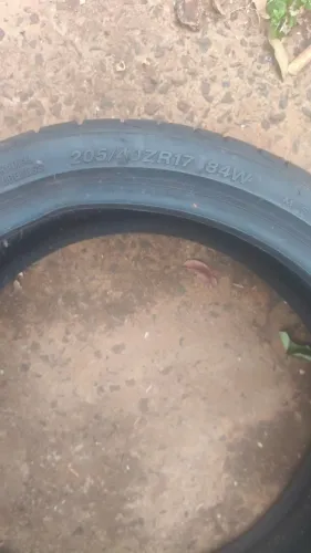 Pneu 205/40/R17
