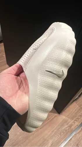 Sandália Nike