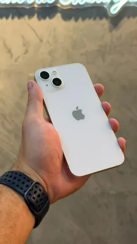 iPhone 13