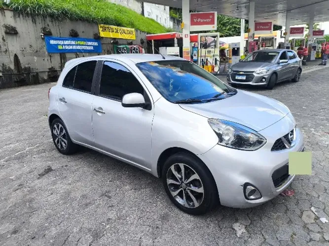 Nissan March SL 1.6 16V Flexstart 5P Aut. 2017