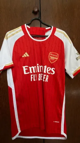Camisa do Arsenal 23/24
