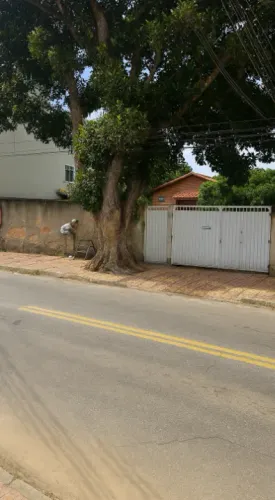 Terreno de frente pra Av. Antônio de Almeida, Retiro.
