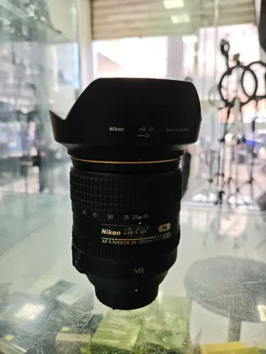 Lente Nikon 24-120mm 1:4 G VR