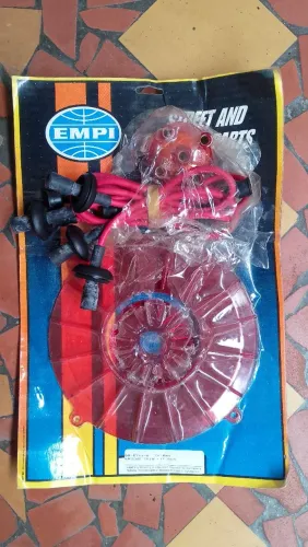 Kit acrílico EMPI vermelho para motor a Ar VW + Prolongadora de óleo vermelho.