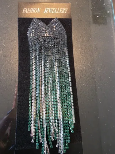 Brinco strass verde e prata cascata novo