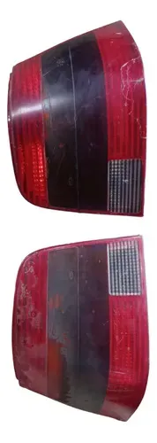 Par Lanterna Traseira Vw Golf 99/07 C Detalhes 