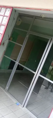 Porta grande divisória de alumínio e vidro