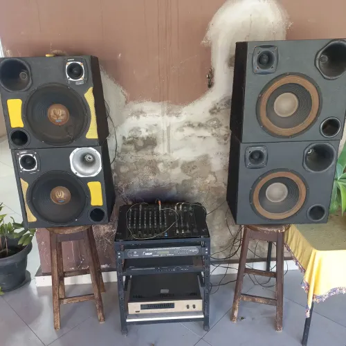 Vende-de ! Aparelhagem de som !