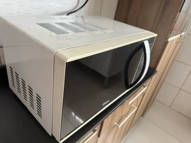 Microondas Philco 21 l