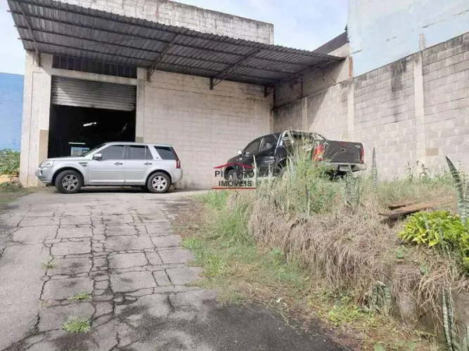 TERRENO PLANO NO B. SUÍSSO/SBC - 500m² DE ÁREA TOTAL, GALPÃO COM 412,40m² AC, PÉ DIREITO A