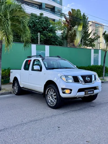 Nissan Frontier SL CD 4X4 2.5tb Diesel AUT 2016