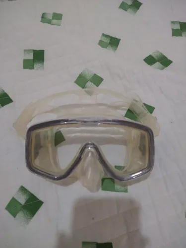 Mascara de Mergulho Seasub Usada