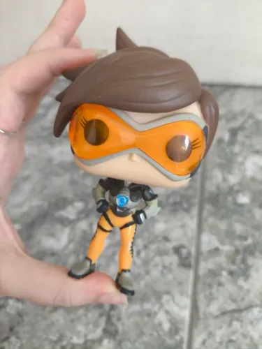 Funko pop Tracer