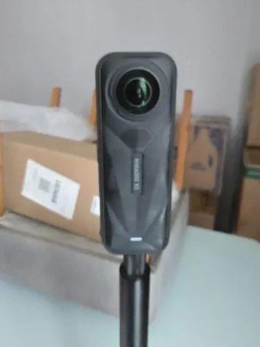 Insta 360 X5 + Tripé Invisivel + Cartão de Memória