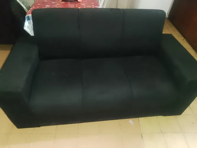 Vende-se este sofá preto