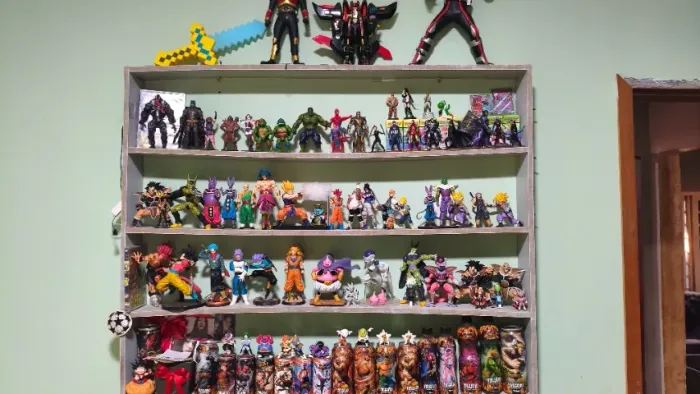 Colecao action figure originais e outros latinhas rarad