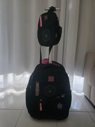 Vendo kit mochila e lancheira RB