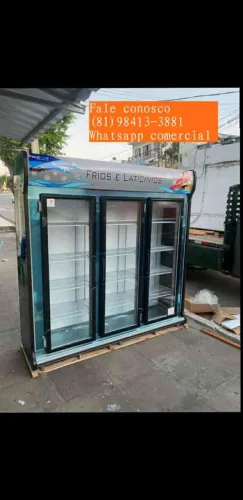 Expositor Refrigerado Vertical de Auto Atendimento para frios e laticínios em até 10x
