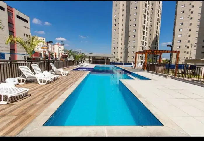 Apartamento a venda com suíte, dentro de um clube, ótimo valor em Taubaté.