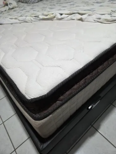 Cama de casal Box