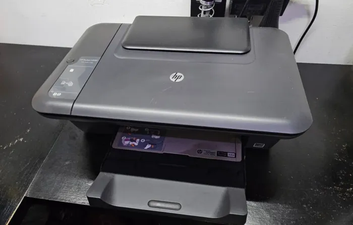 Impressora Multifuncional HP Deskjet F2050 - Não Testada