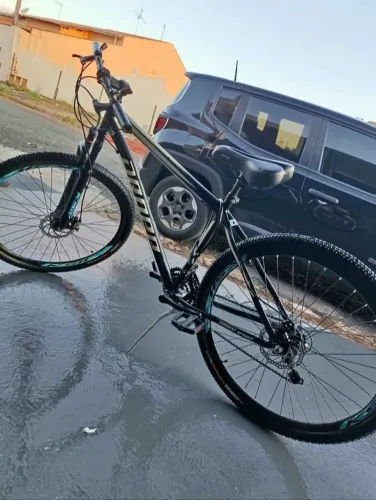 Bike aro 29 semi-nova