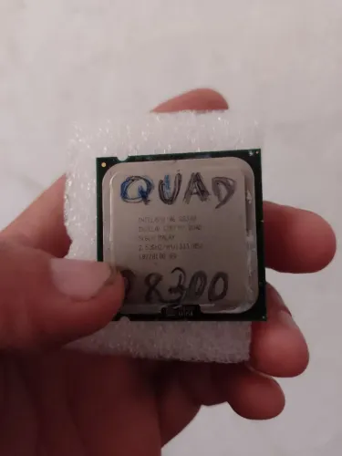 Processador 775 core 2quad q8300. QUAD CORE  