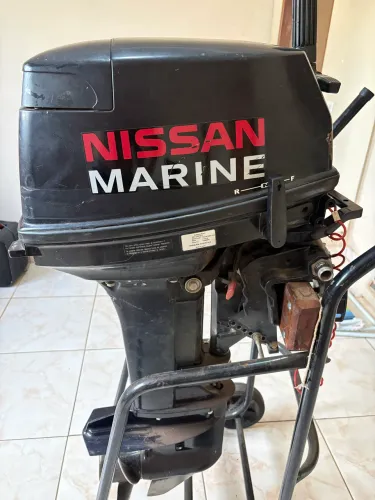 Motor de pipa 18HP nissan