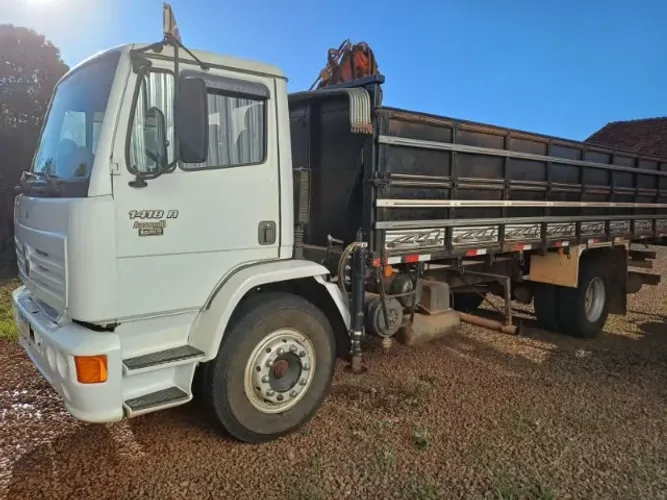 Mercedes Benz 1418 ano 2000 em RARO estado de conservação - Munck, Guindaste interno