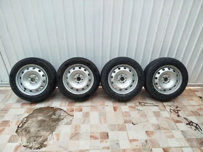 Rodas 15 com pneus