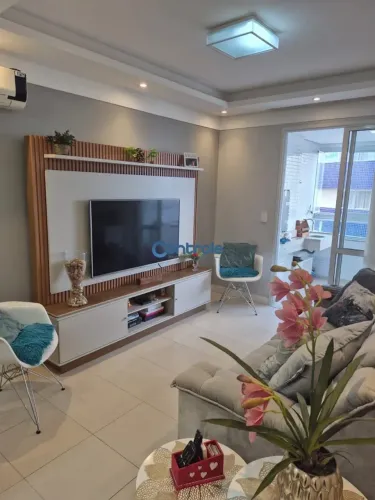 Imóvel para venda possui 94 metros quadrados com 3 quartos em Campinas - São José - SC