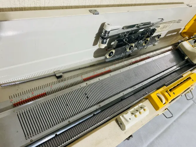 Máquina De Tricô Lanofix Silver Modelo 321 Rara Conservação, ano 1970
