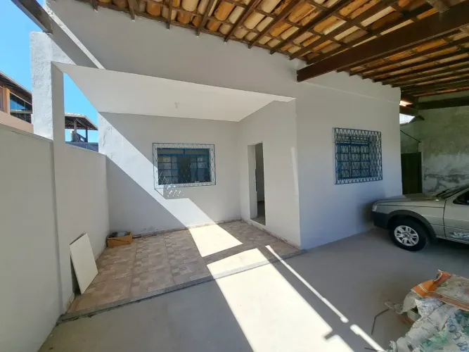 EXCELENTE CASA PARA LOCAÇÃO NO BAIRRO NACIONAL 180M²