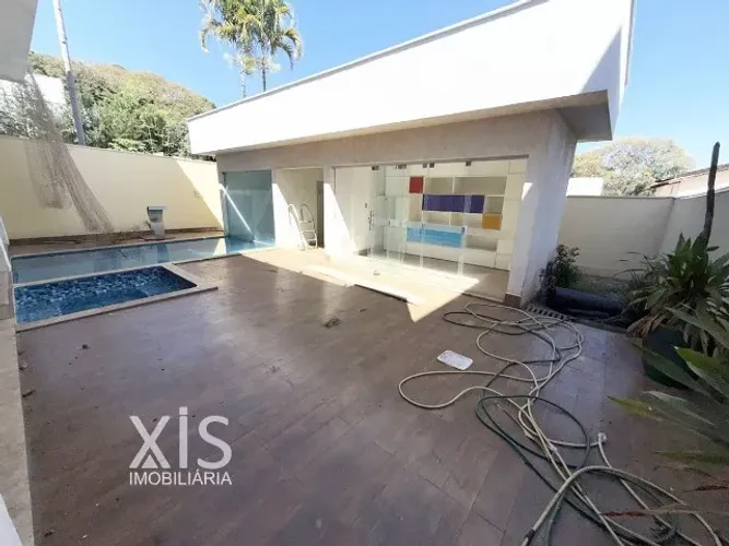 Sobrado Jardins Madri Aluguel 4 suítes 614 m²