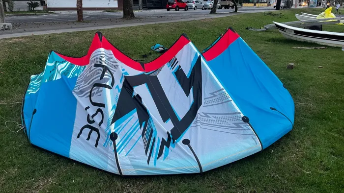 Kite North Fusion 10m 2011 + Barra + mochila
