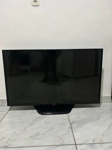 TV LG 42? LED Smart TV